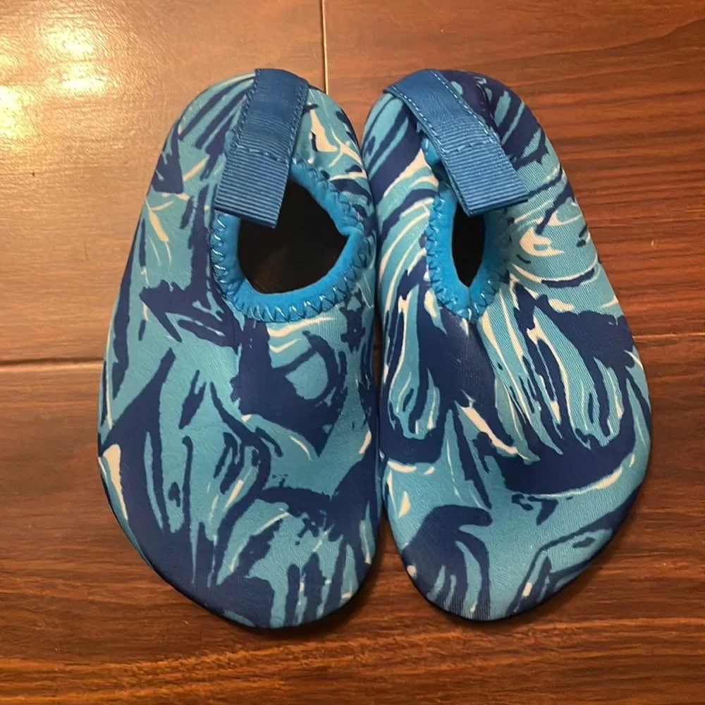 Girls Graphic Breathable Aqua Socks For All Season size 22/23